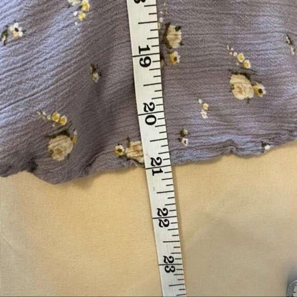 American‎ Eagle Outfiter Floral Top Size XS - Picture 6 of 9